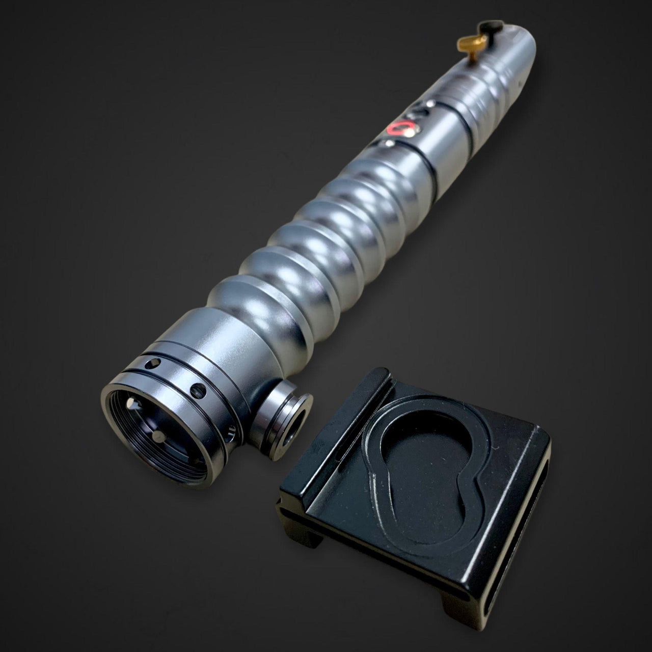 Lichtschwert - Gürtelclip | Gürtelschnalle Halterung für bis zu zwei Lichtschwerter - SABER KING FX LIGHTSABERS®