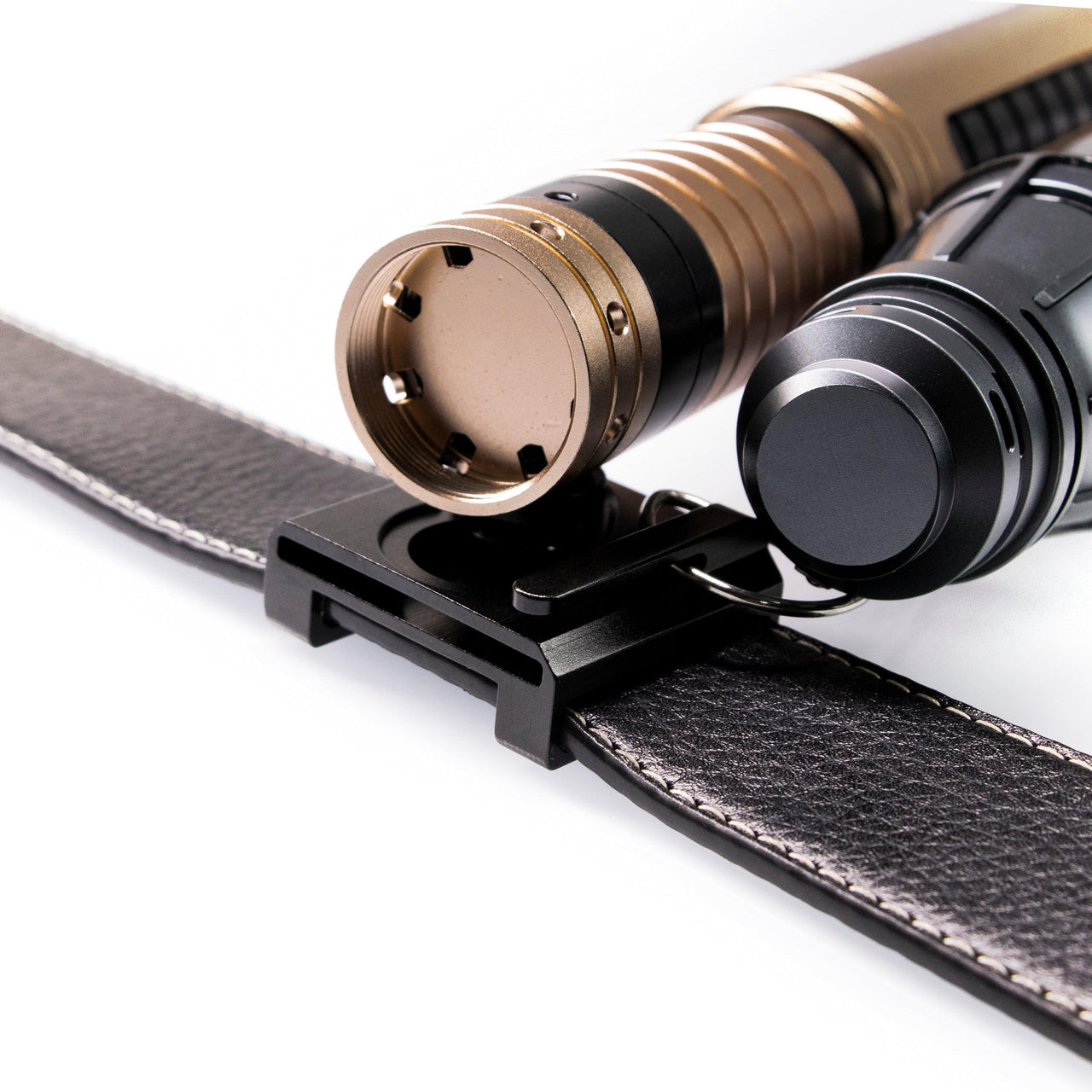 Lichtschwert - Gürtelclip | Gürtelschnalle Halterung für bis zu zwei Lichtschwerter - SABER KING FX LIGHTSABERS®
