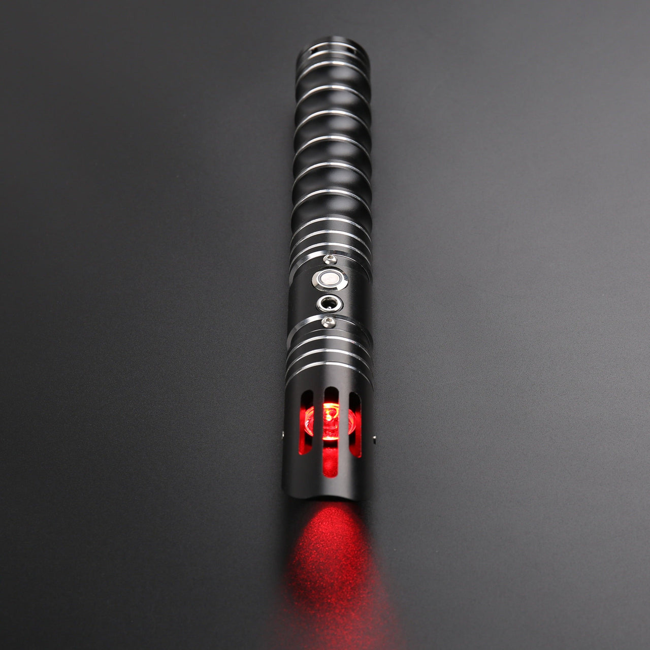 RGB Lichtschwert Aurelio mit 10 Sound Funktionen inkl. Smooth Swing und Swing On - SABER KING FX LIGHTSABERS®